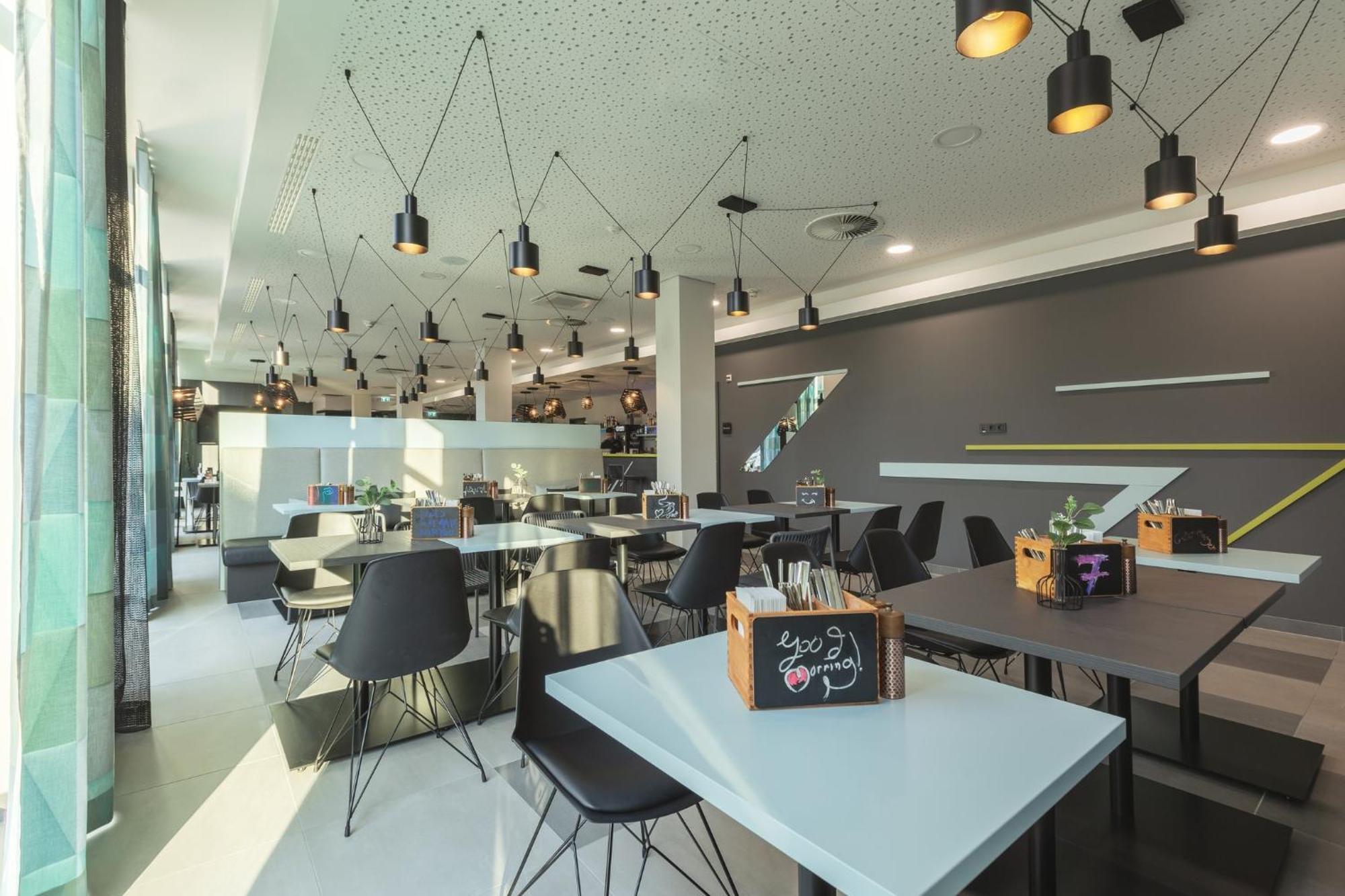 Holiday Inn - The Niu, Seven Dusseldorf Ost By Ihg Ngoại thất bức ảnh